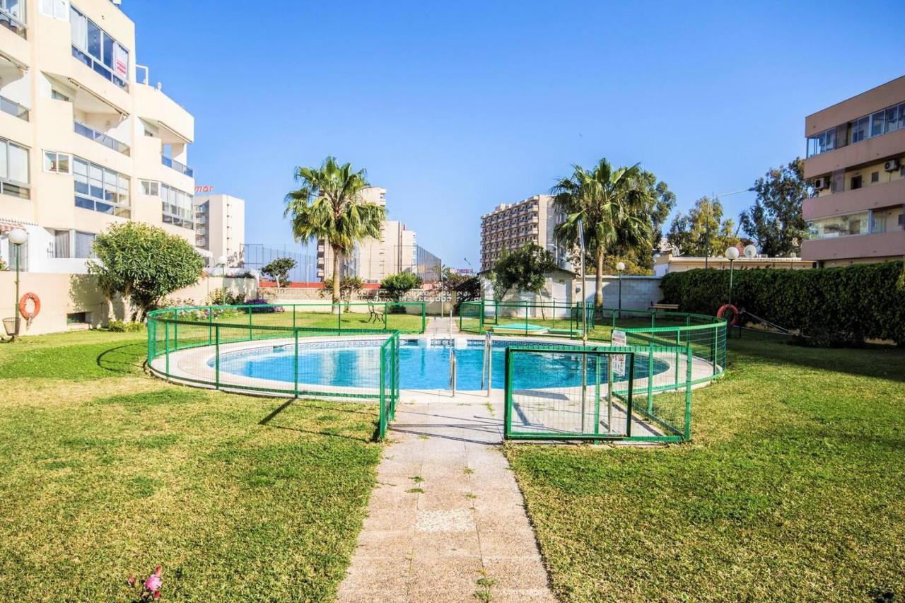 Lovely Apartment In Torremolinos Views Of The Sea, Pool, Terrace, Sofa Bed And Fully Equipped Kitchen 外观 照片