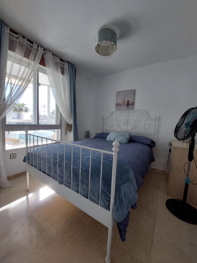 Lovely Apartment In Torremolinos Views Of The Sea, Pool, Terrace, Sofa Bed And Fully Equipped Kitchen 外观 照片