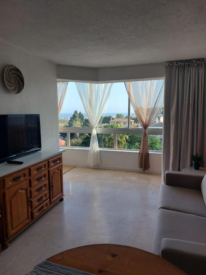 Lovely Apartment In Torremolinos Views Of The Sea, Pool, Terrace, Sofa Bed And Fully Equipped Kitchen 外观 照片